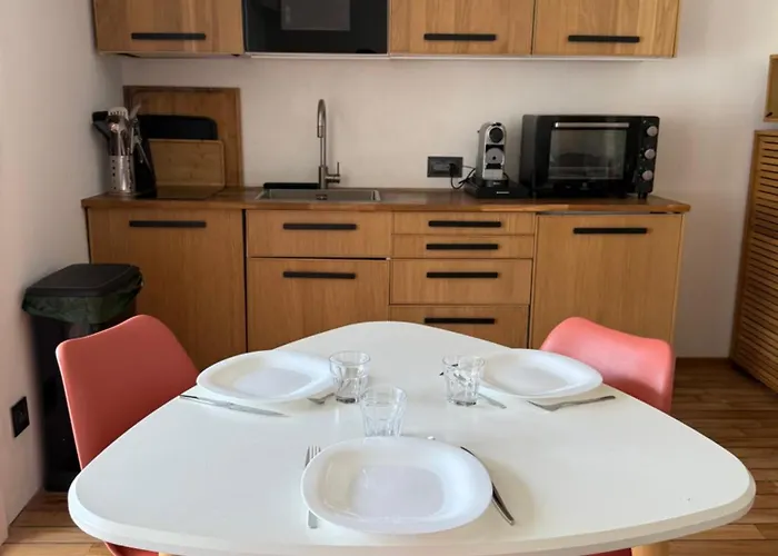 Les Pieds Dans L'eau Daire